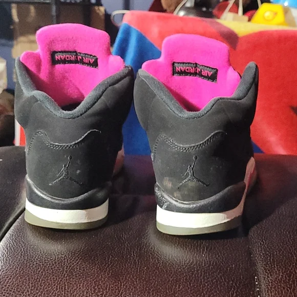 Black Jordan's - Picture 5 of 7